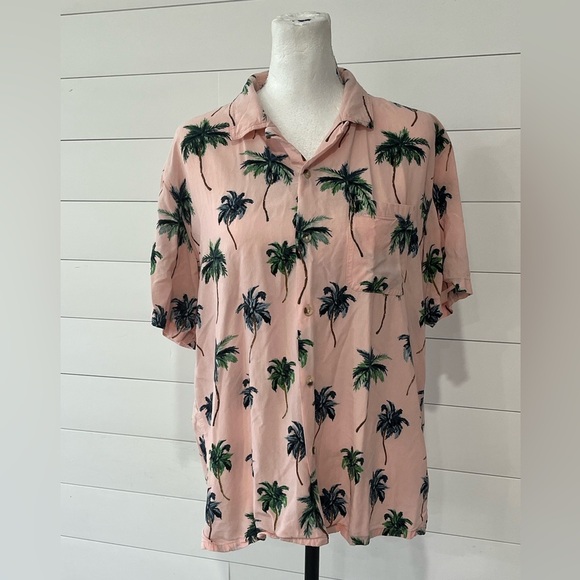 Urban Outfitters UO Palm Print Button Down Shirt Rayon Unisex Medium Tropical - Picture 5 of 11